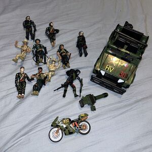 1994 Lanard Toys Military Vehicle Jeep HV-30‎ With Figures Lot Of 10 A2